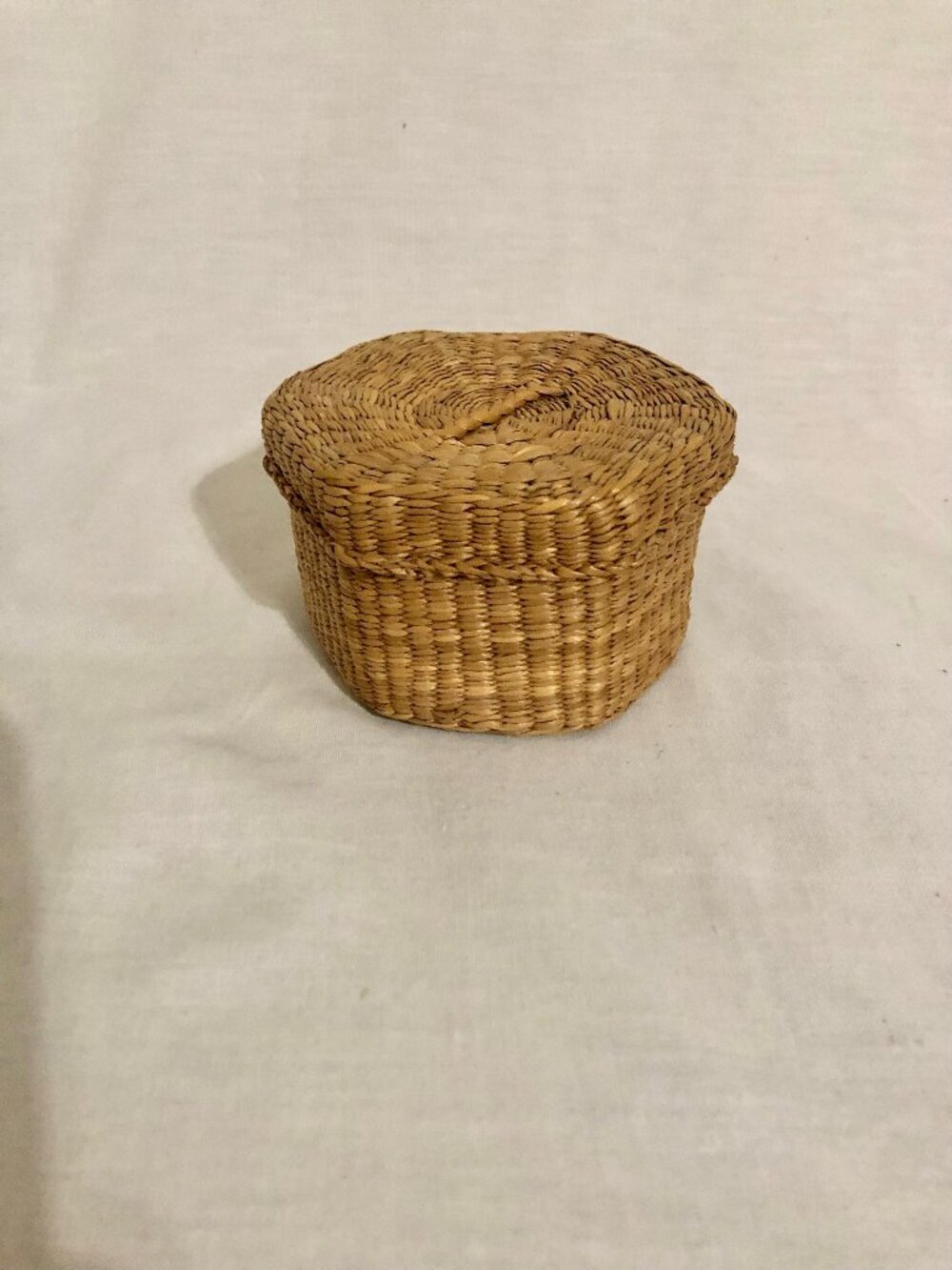 Woven Small Reed Basket with Lid
